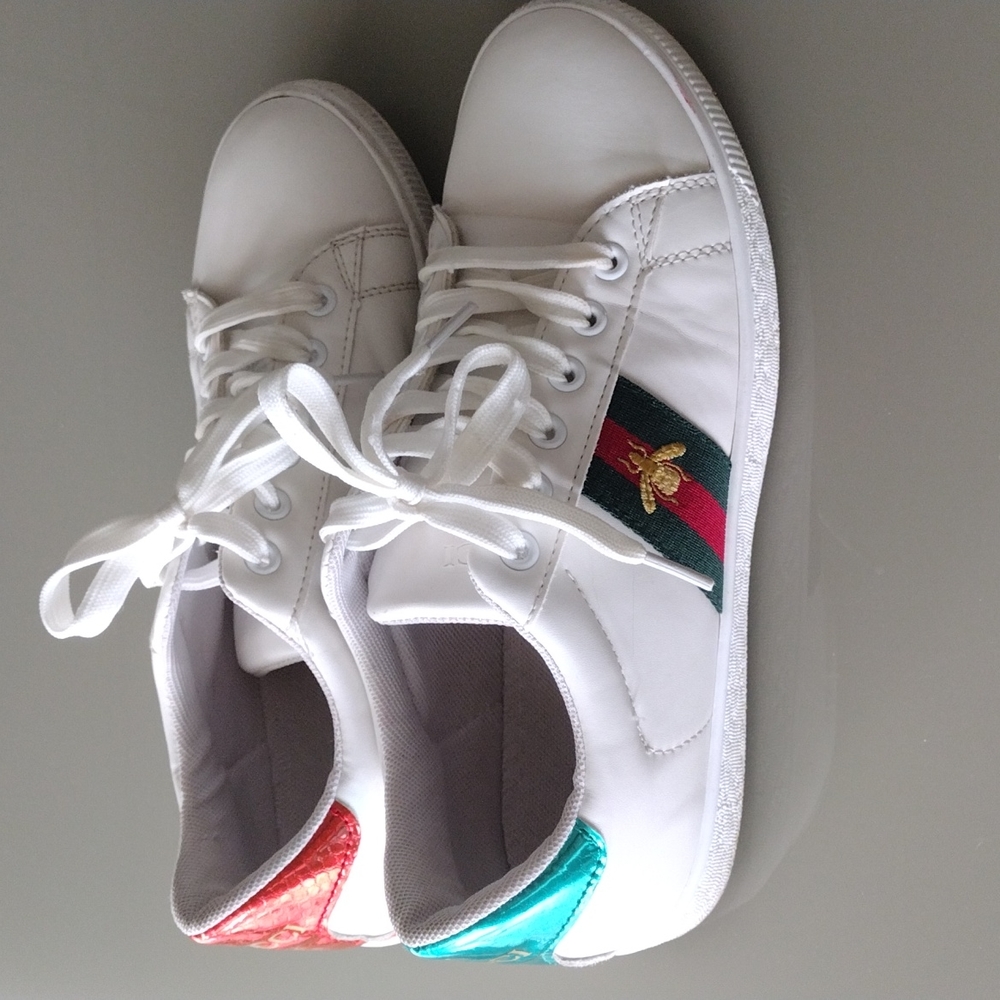 Used Gucci sneakers